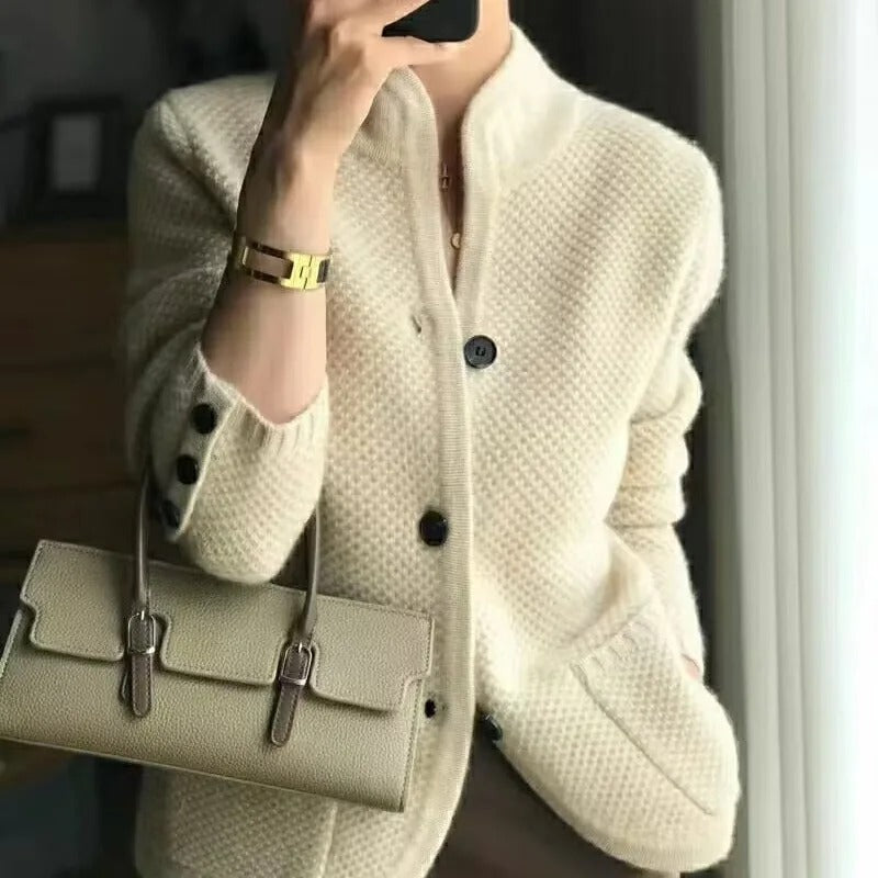 Leila | Klassieke Wollen Cardigan