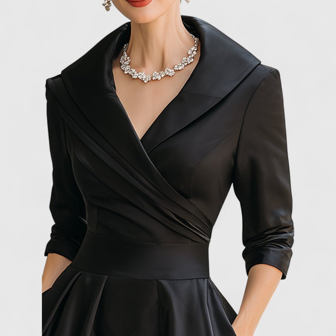 Elza - Elegante midi jurk met overslaghals voor dames Close Up