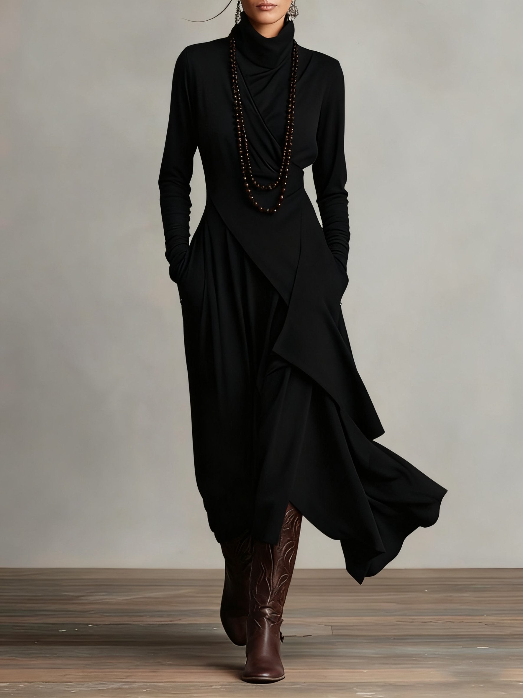 Margot - Asymmetrische maxi jurk met hoge col voor dames Close Up