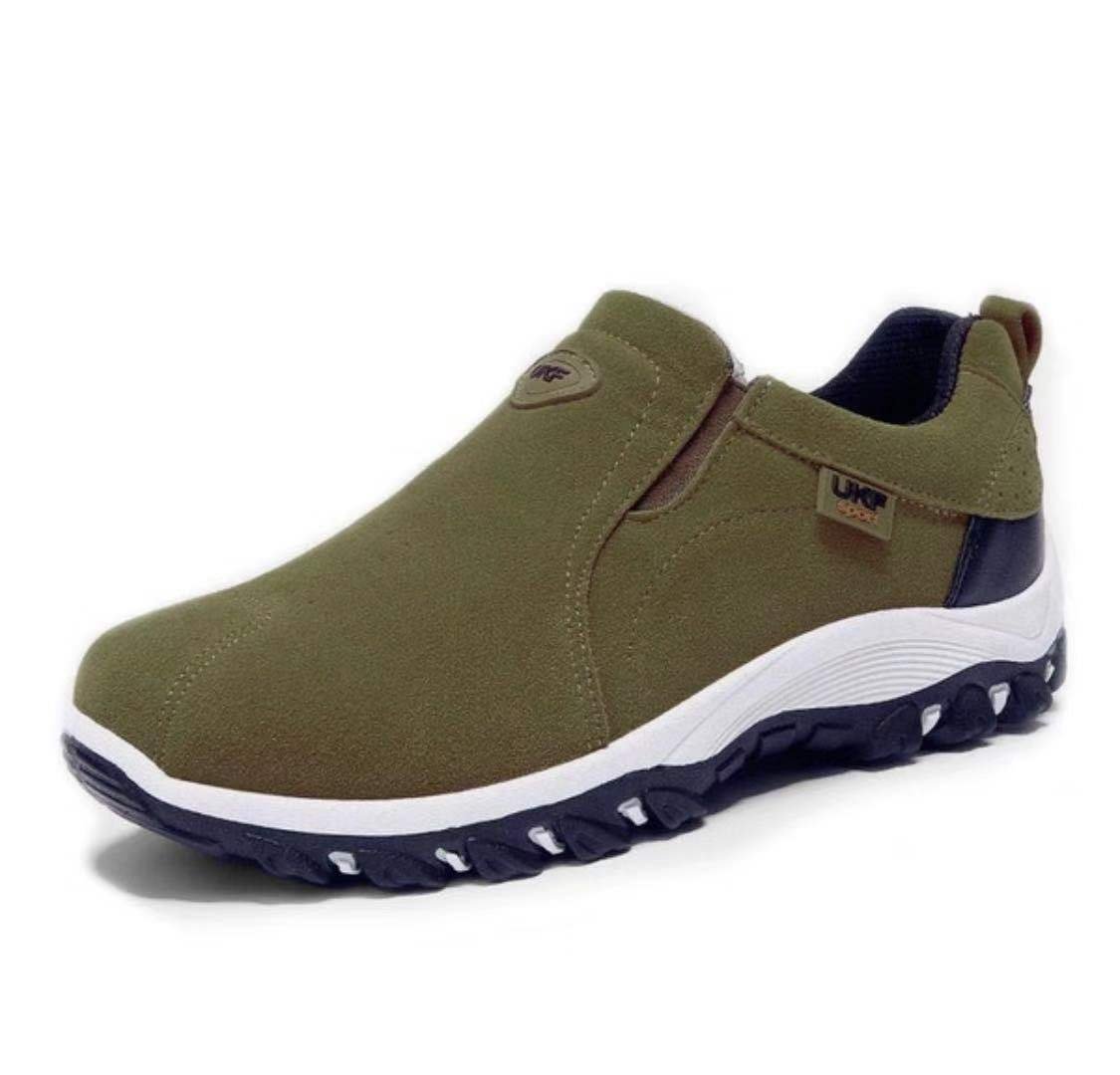 Dirk - Stevige slip-on outdoor wandelschoenen voor heren Close Up