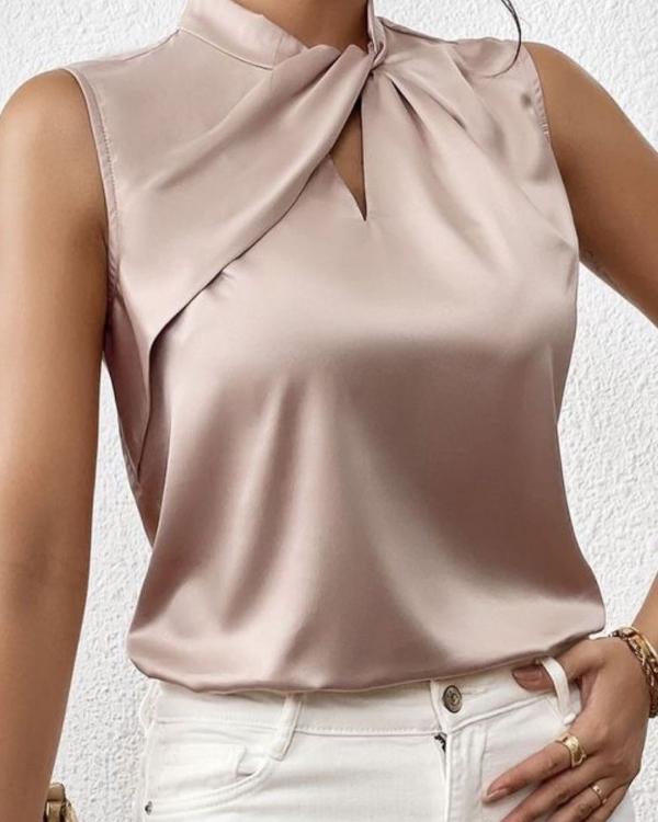 Bovenaan dames mouwloos met halsdetail