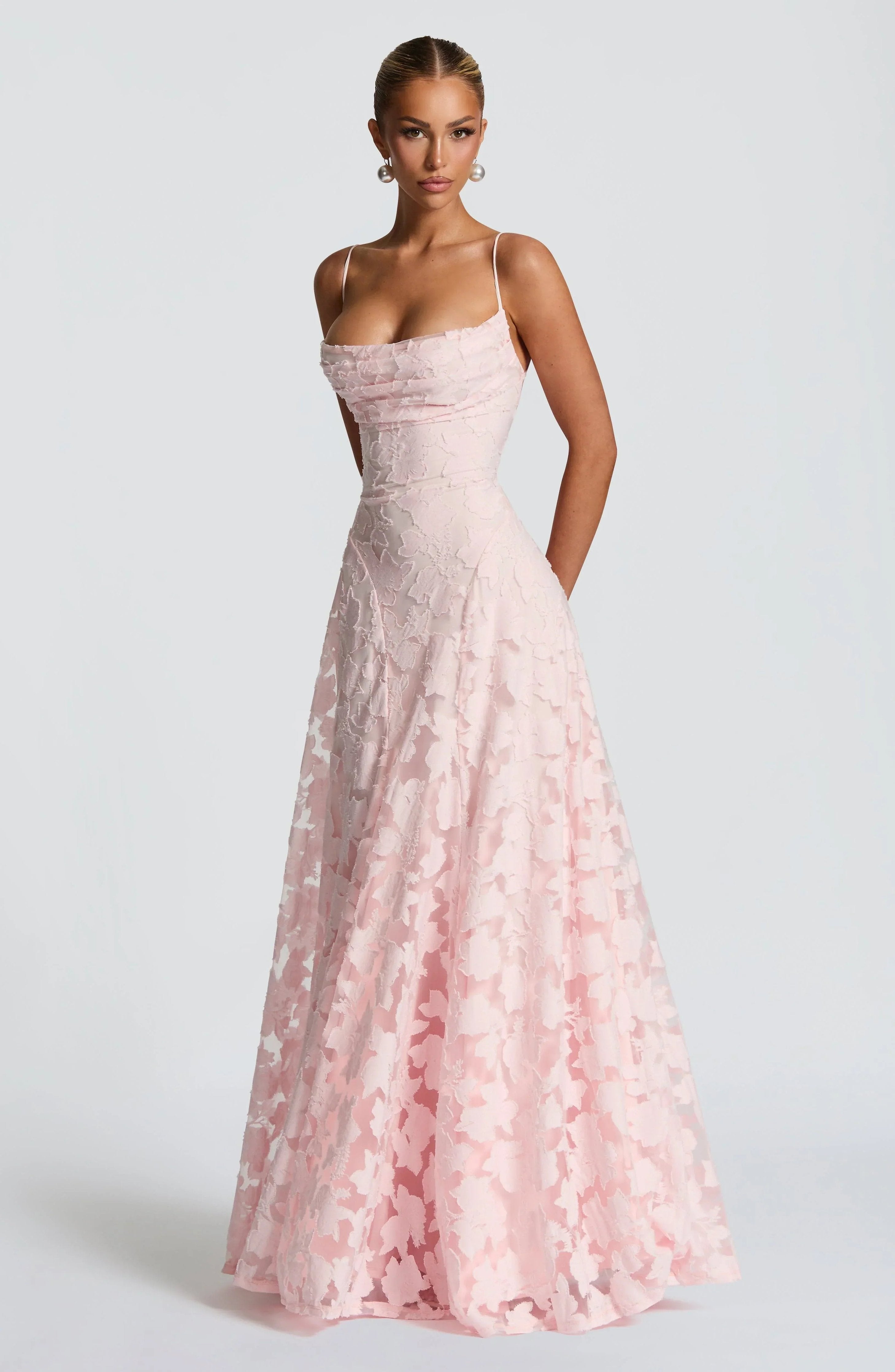 Maren - Elegante maxi jurk met open rug voor dames View 15