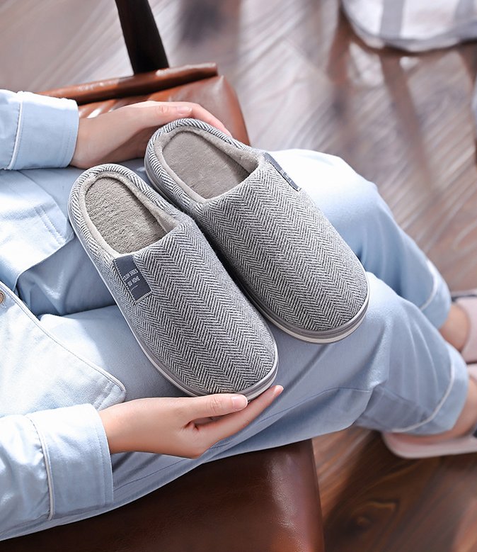 Robin - Gevoerde pantoffels met antislip zool voor heren Close Up