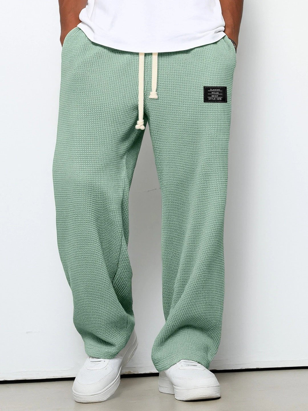 Stef - Comfortabele relaxed herenbroek met elastische taille Close Up