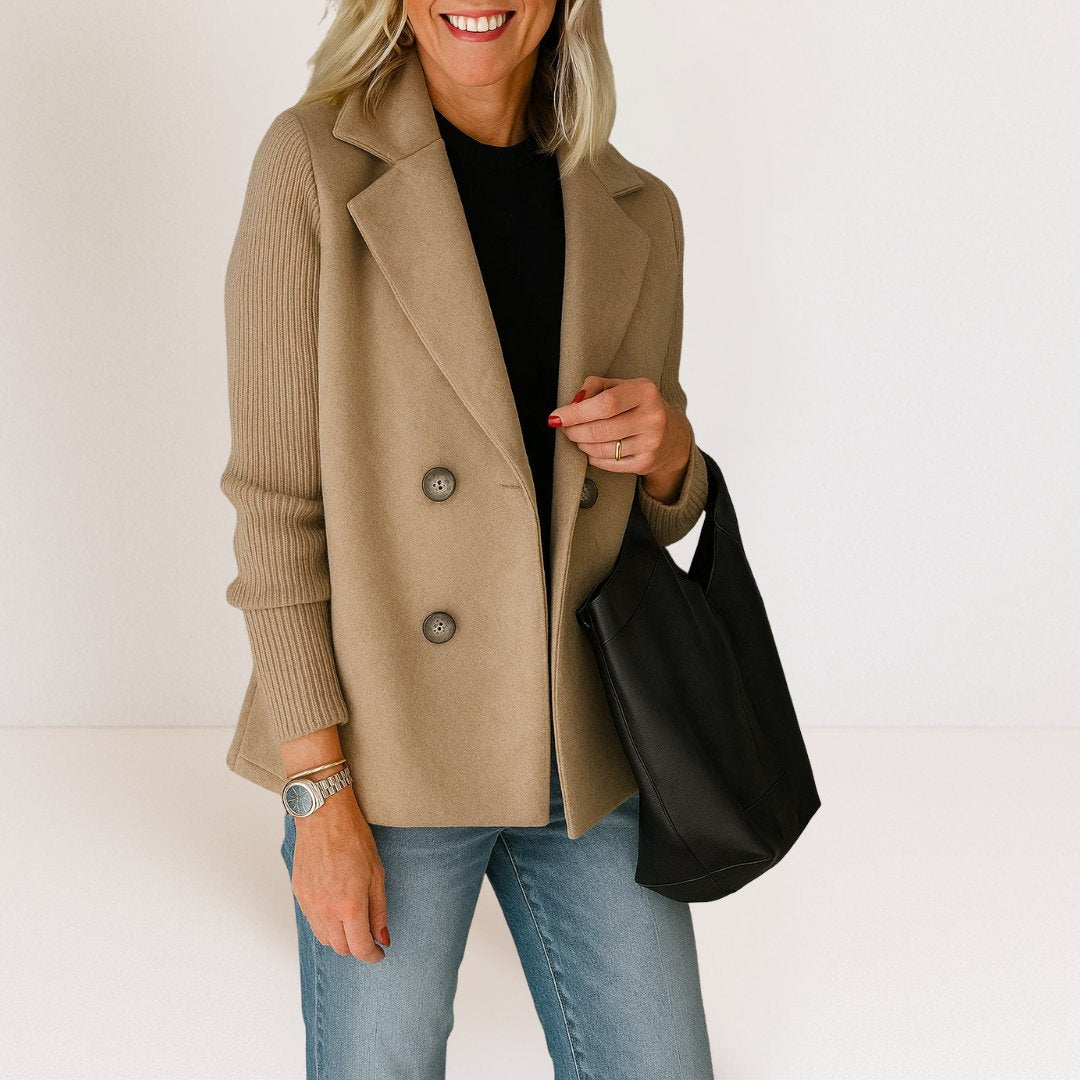 Vera - Casual blazer met contrasterende gebreide mouwen voor dames Detail