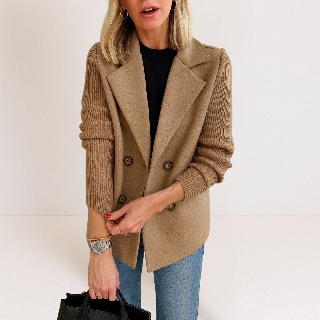 Vera - Casual blazer met contrasterende gebreide mouwen voor dames Side